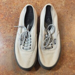 Vans Men's Light Gray Canvas Sneakers